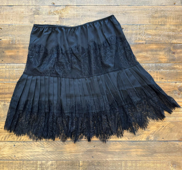 Viviane Lace Slip Skirt in Two Colors
