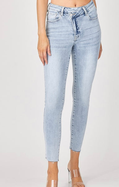 High Rise Crossover Loose Ankle Skinny Jeans